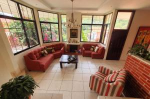 Vista Espectacular- Alquiler de Casa Amueblada en Santa Lucia