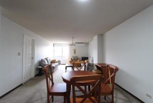 Alquiler de Apartamento Amueblado Recién Remodelado en Miramontes 