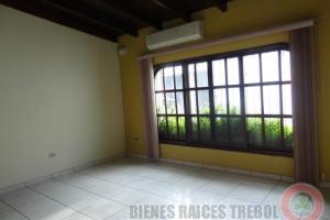 Alquiler de Casa en Residencial San Ignacio $ 950.
