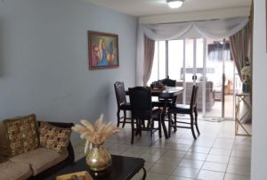 Venta de Casa 4 habitaciones en  Residencial Los Hidalgos