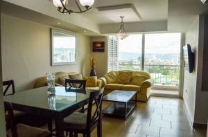 Alquiler de Apartamento con 2 Habitaciones Full Amueblado- Blv. Suyapa 