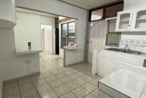 LISTA PARA MUDANZA! Alquiler de Casa con 6 Habitaciones  en Zona Centrica de Tegucigalpa