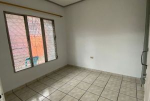 LISTA PARA MUDANZA! Alquiler de Casa con 6 Habitaciones  en Zona Centrica de Tegucigalpa