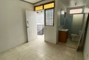 LISTA PARA MUDANZA! Alquiler de Casa con 6 Habitaciones  en Zona Centrica de Tegucigalpa