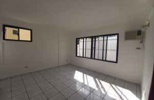Alquiler de Apartamento de 2 Habitaciones en Lomas del Mayab